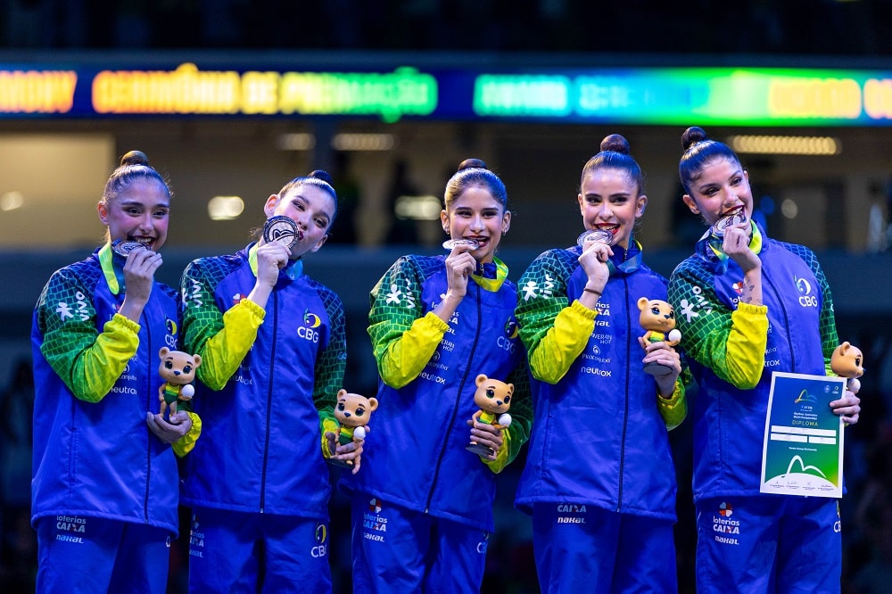 Brasil Faz História: 'Evidências' Levanta Torcida e Rumo ao Inédito Prata no Mundial de Ginástica Rítmica!