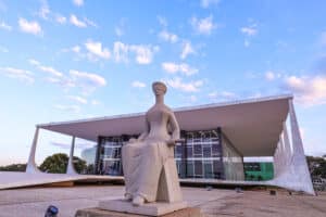 Chocante! Câmara em Alerta: PEC da Blindagem e o Fim do Foro Privilegiado à Vista!