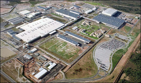 Choque na Indústria: Ford é Multada em R$ 30 Milhões por Fechar Fábrica na Bahia!