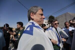Comitiva de Tarcísio Ruma a Israel: Apoio Polêmico em Tempos de Crise!
