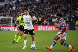 Corinthians Escapa do Fracasso na Última Hora com Gol Dramático!