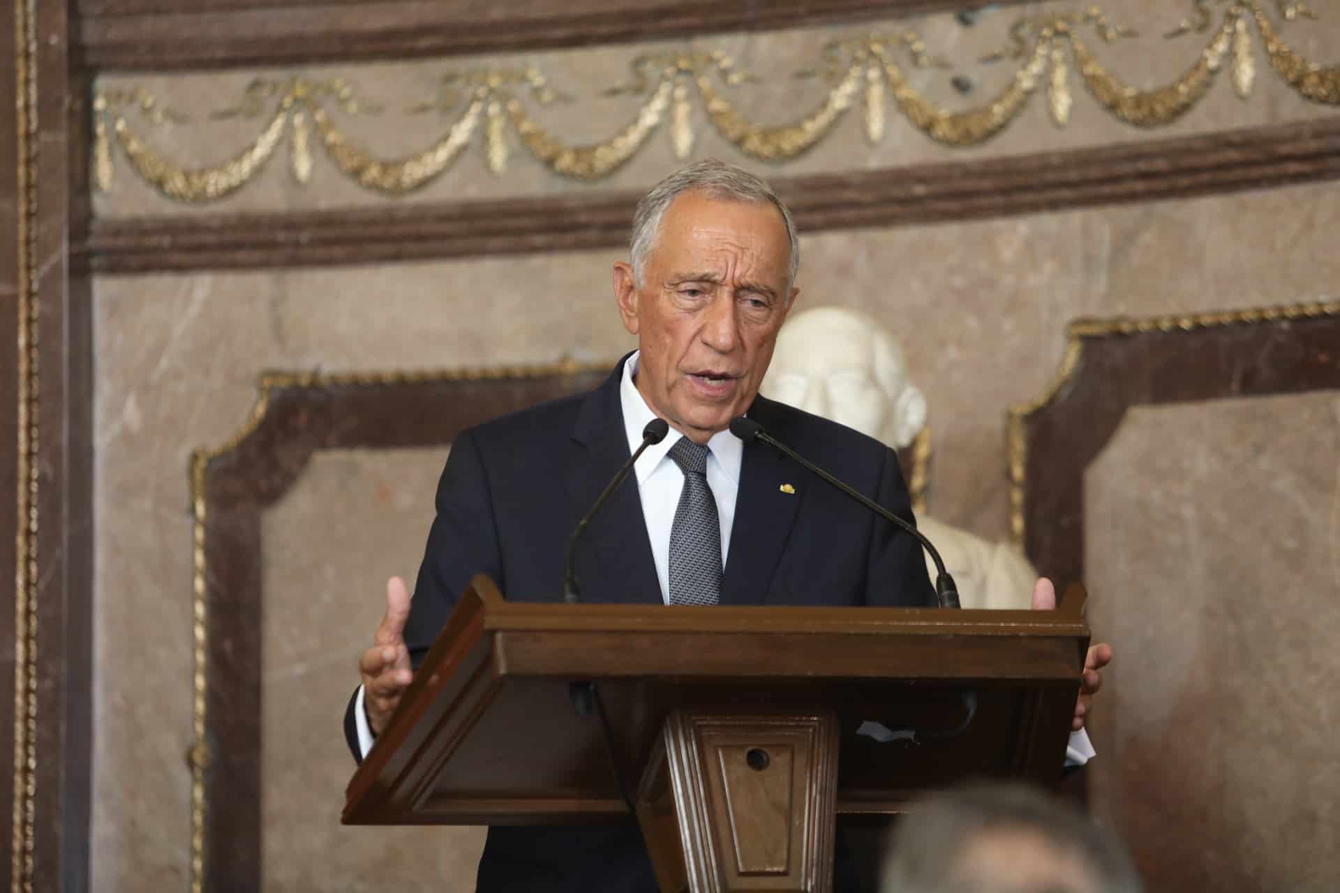 ESCÂNDALO EM PORTUGAL: PRESIDENTE SONS SUA VOZ CONTRA LEI ANTI-IMIGRAÇÃO!