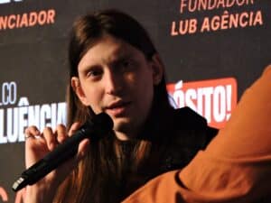 ESCÂNDALO: Felca revela que foi AFETADA após denúncias chocantes de sexualização infantil!