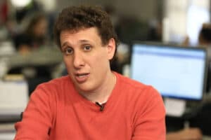 “Escândalo na USP! Samy Dana Revela Manipulação Chocante nas Notas de Concurso!”