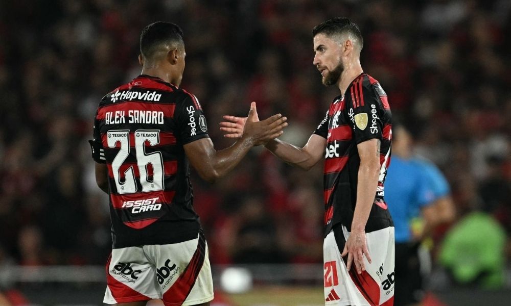 Flamengo DETONA Inter e assume o comando nas oitavas da Libertadores!