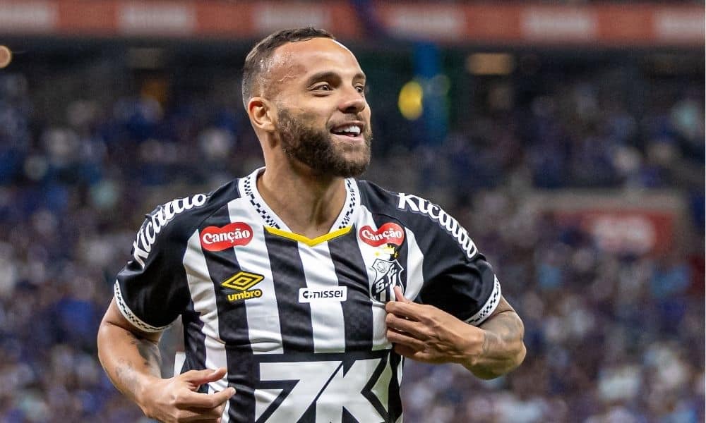 Imbatível! Guilherme Rouba a Cena e Salva o Santos na Vitória Surpreendente sobre o Cruzeiro!