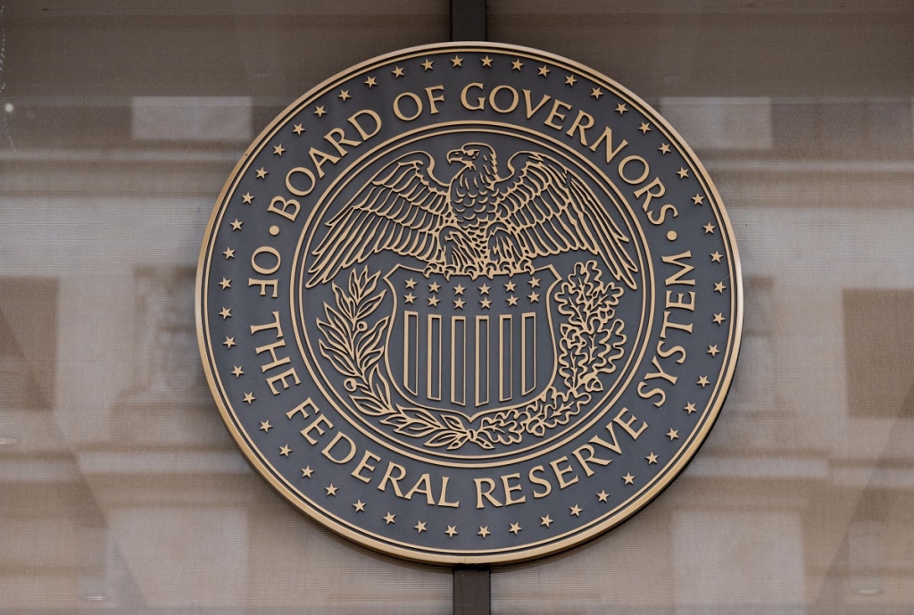 Inflação nos EUA Estagna em 2,7%: FED em Alerta Máximo para Decidir Sobre Juros!