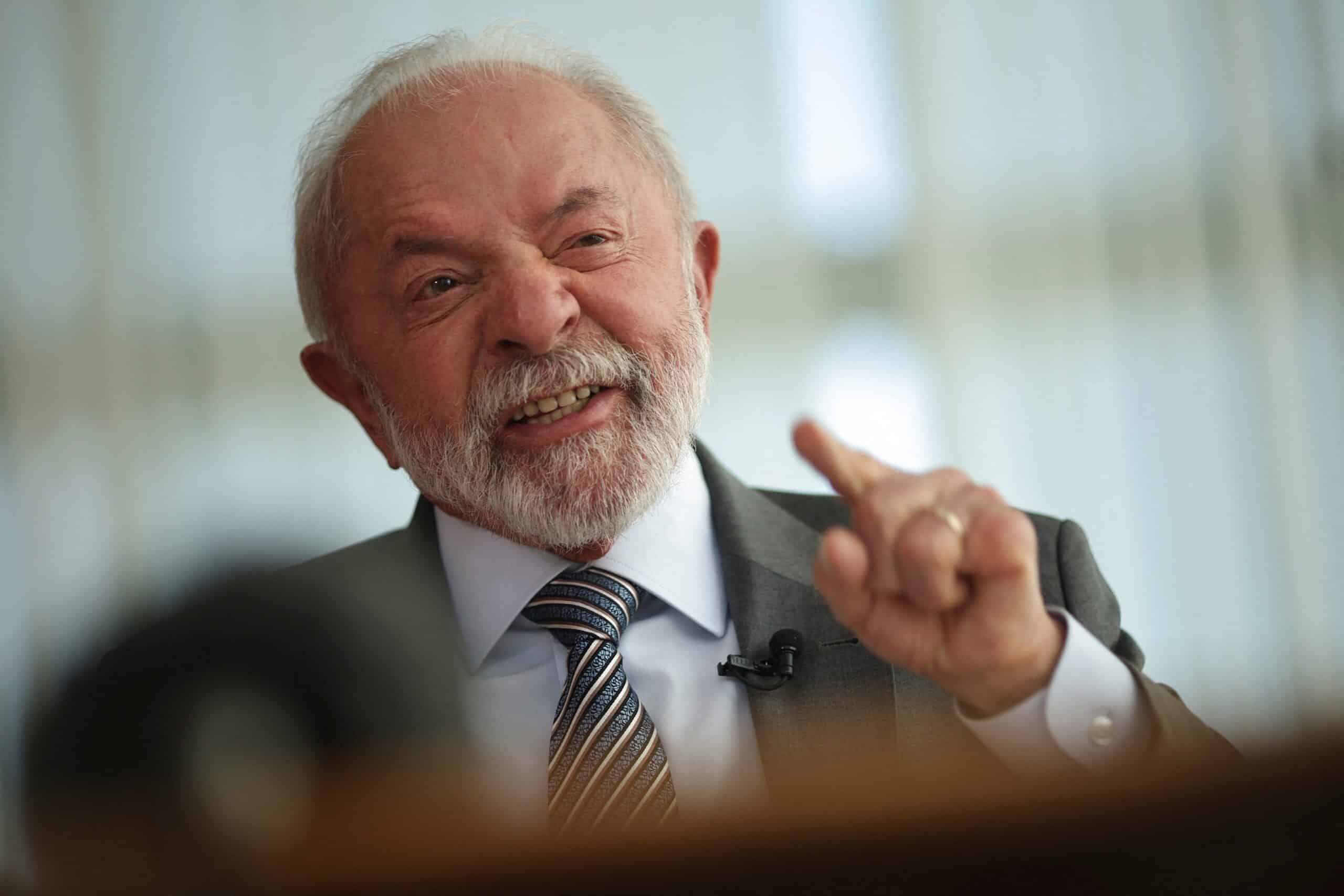 LUCA DESAFIA TRUMP: 'NÃO VOU ME HUMILHAR!' – Lula promete guerra de tarifas com os BRICS!