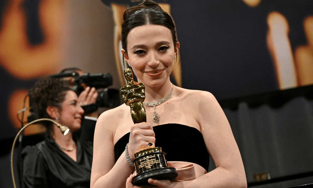 Menina do Oscar Em Choque Total: Isolamento Extremo Após 'Anora'!
