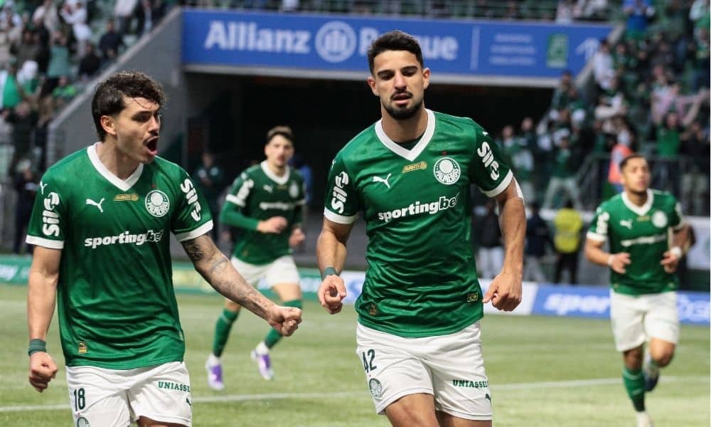 Palmeiras Sobrevive a Jogo Dramático e Vira com Gols de Roque e Flaco!