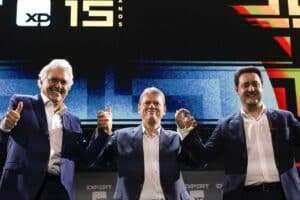 SIRENA DE ALERTA: PF e STF Cerceiam Bolsonaro e Abalam o Tabuleiro Político para 2026!