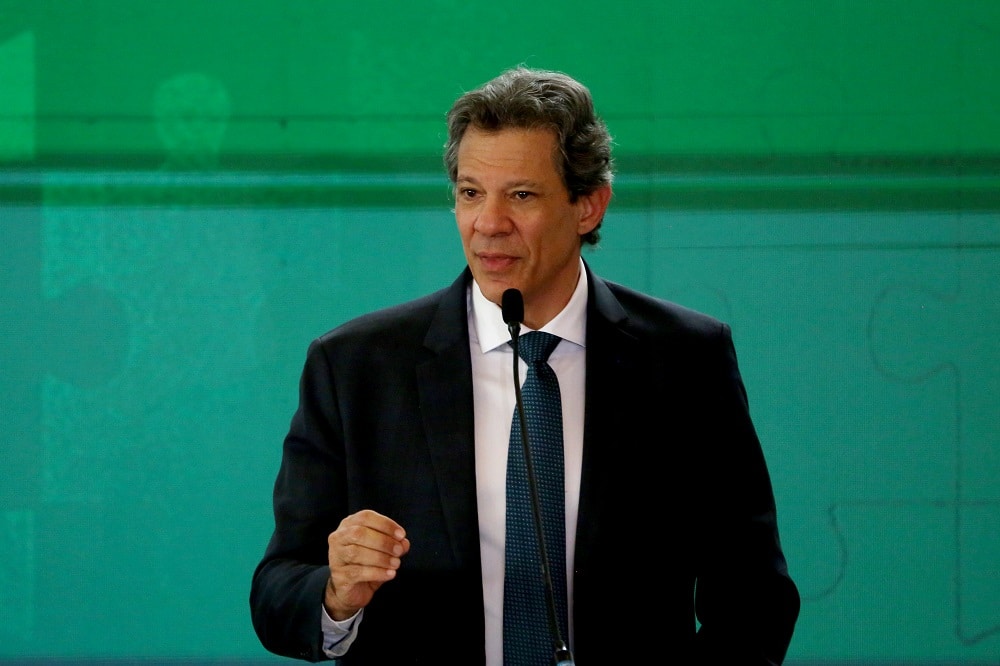Tarifaço à Vista: Empregos em Risco com 'Exceções' Bombásticas Reveladas por Haddad!