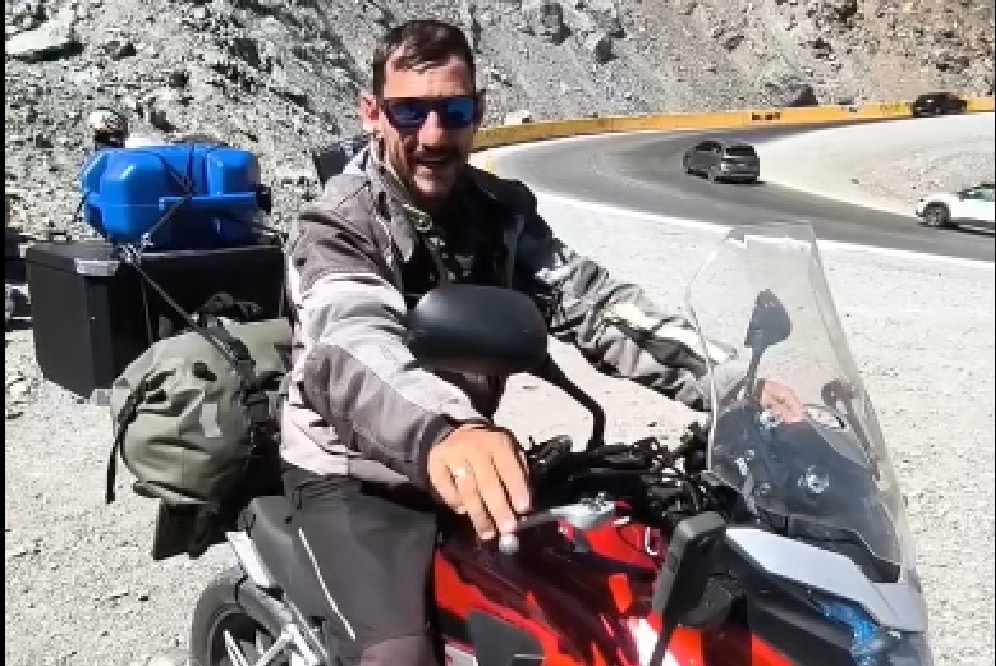 Tragédia na Estrada: Brasileiro Que Deu a Volta ao Mundo de Moto Morre em Choque Fatal no Chile!