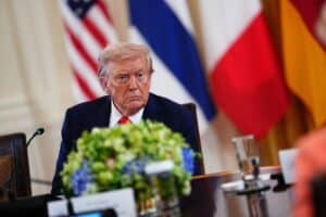 Trump Lança Bomba: Apoio Aéreo à Ucrânia Está na Mesa!