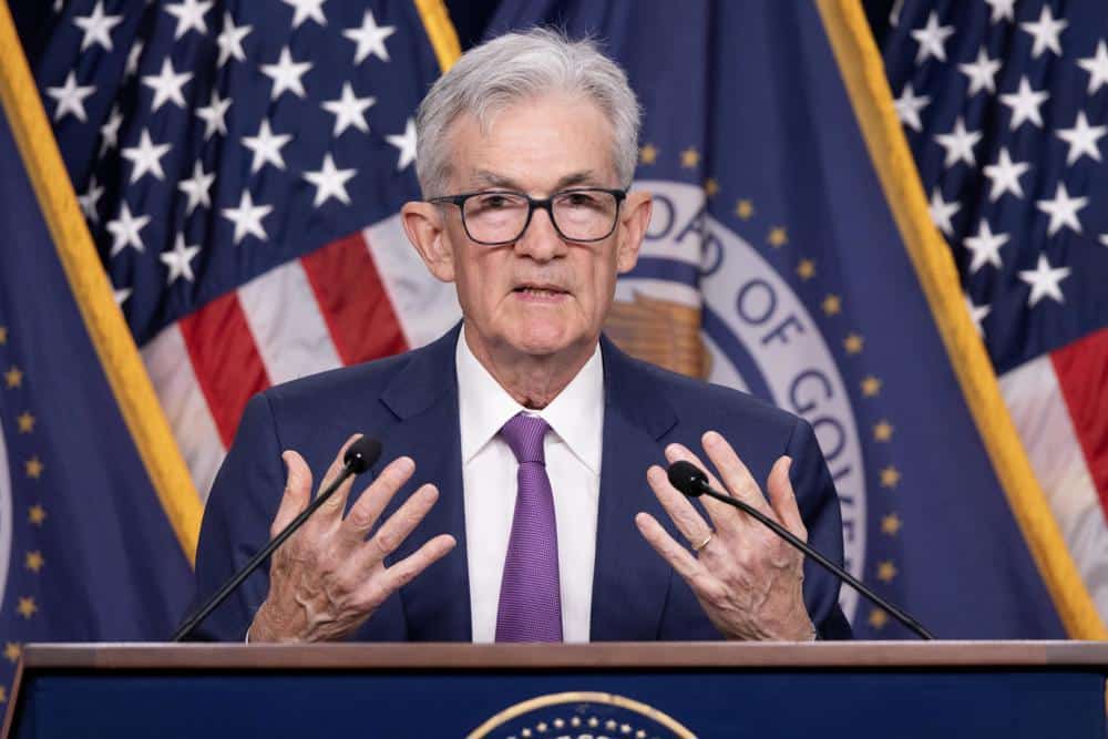 URGENTE: Powell Cede à Pressão de Trump e Revela Possível Cortes de Juros!