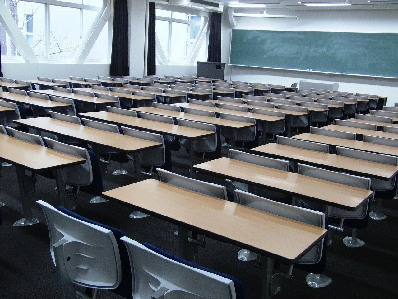 ALERTA: Mais da Metade dos Brasileiros na Facul Desistem Antes de Concluir!
