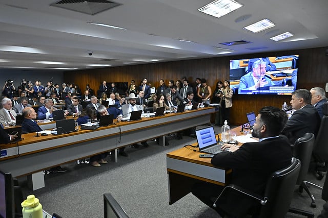 Bomba na CPMI do INSS: Ex-ministro Carlos Lupi É OUVINDO hoje!