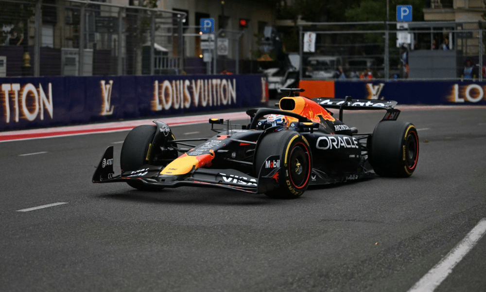 Chocante! Verstappen Domina Caos no Azerbaijão e Conquista a Pole, Enquanto Bortoleto Fica em 13º!