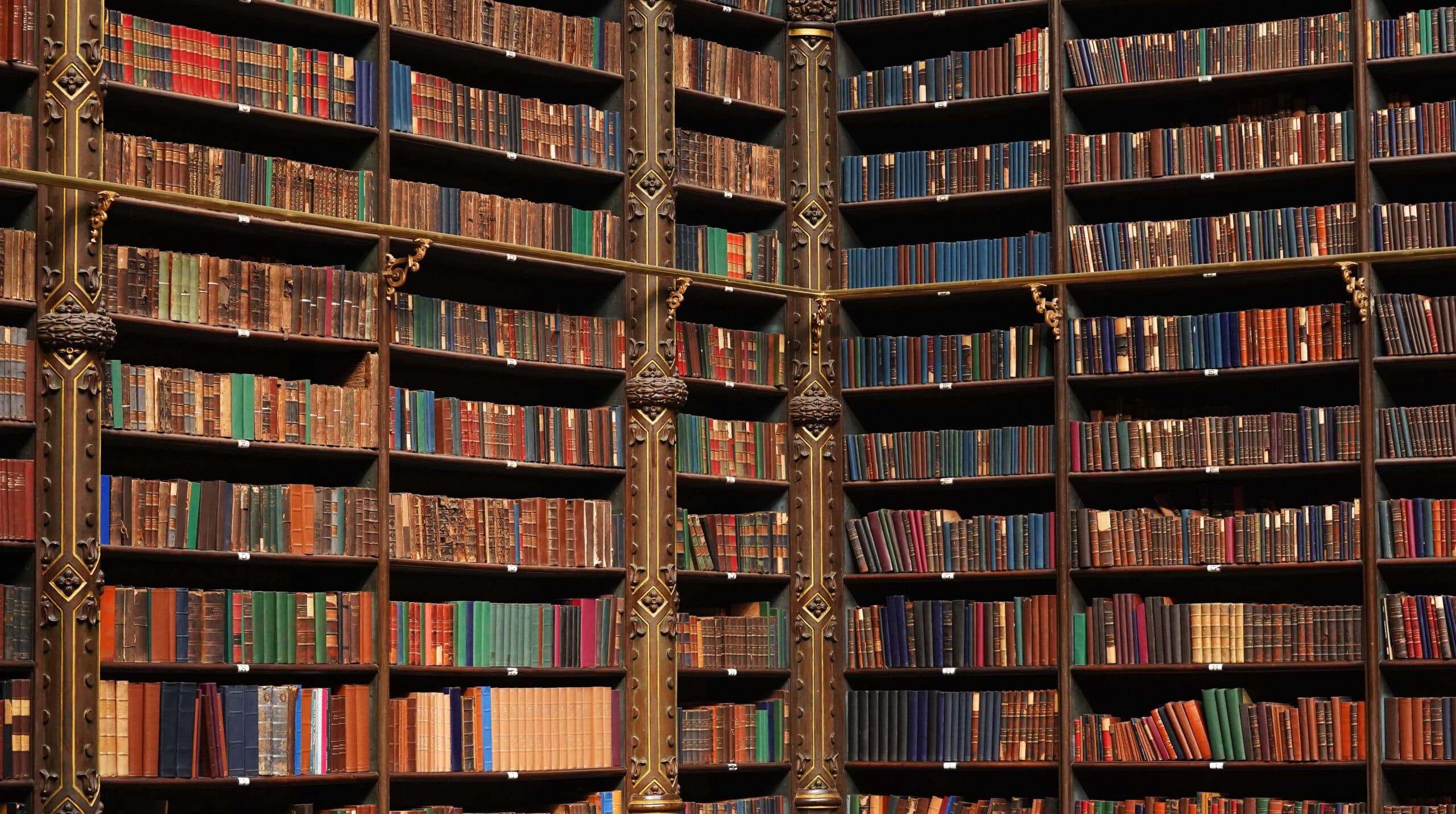 Choque Cultural: Biblioteca do Rio é a 8ª Mais Deslumbrante do Mundo!