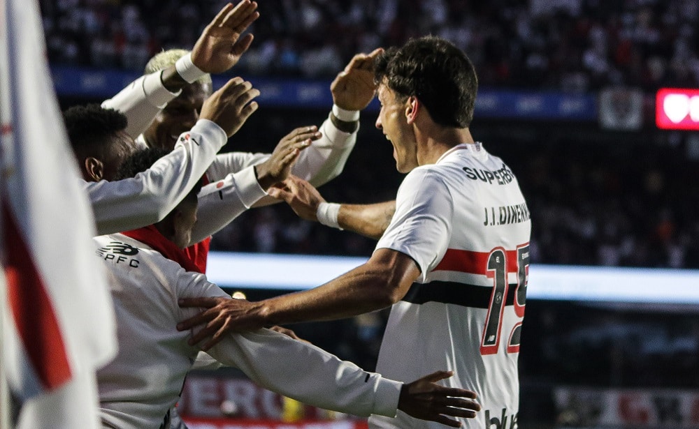 Choque em São Paulo: Dinenno Brilha e Vira Herói na Vitória Surpreendente sobre o Botafogo!