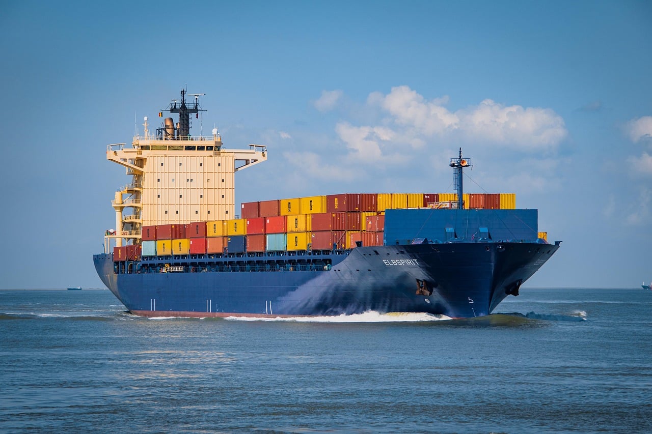 Choque nas Exportações: Brasil Sofre Queda de 18,5% Para os EUA com Tarifaço Explosivo!