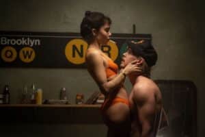 ESCÂNDALO! Diretor Visionário Surpreende com Filme 'Divertido' em Meio a Crimes Chocantes!