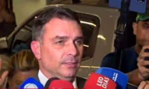 Flávio EXCLUSIVO: Atualiza o estado CRÍTICO de Bolsonaro e DETONA o STF!