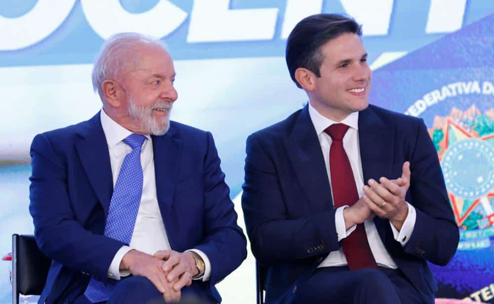 Governo à Deriva: Centrista Cai, Anistia Avança e Ruptura com o Congresso!