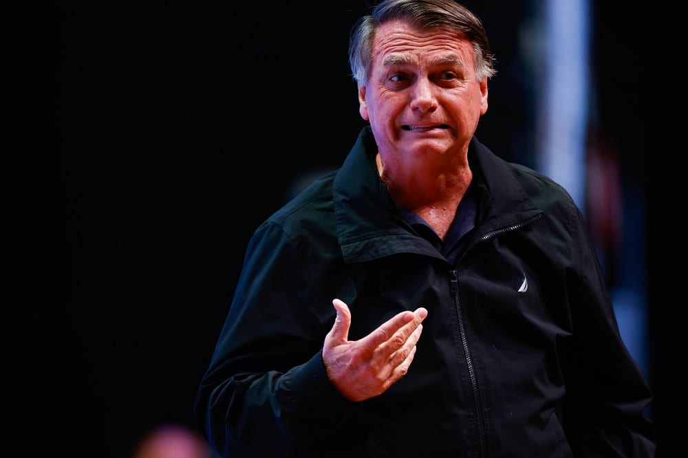 HOJE É O DIA! Confira onde e a que horas começa o JULGAMENTO BOMBA de Bolsonaro!