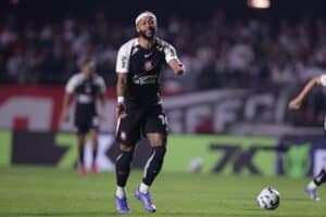 Memphis Depay Bomba nas Redes: Verdades Explosivas sobre o Corinthians à Vista!