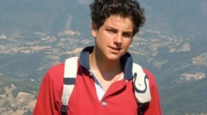 Milagro Religioso: Beato Italiano Carlo Acutis é Santo em Cerimônia Explosiva em Roma!