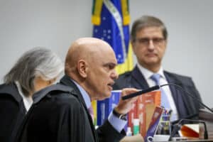 Moraes Revela Conversas Bombásticas entre Ramagem e Bolsonaro: 'Não é Dialogo de Criminosos do PCC!'