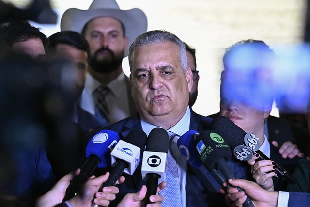 PERIGO À VISTA: Relator Exige Segurança para Advogado que Revelou Fraude no INSS!