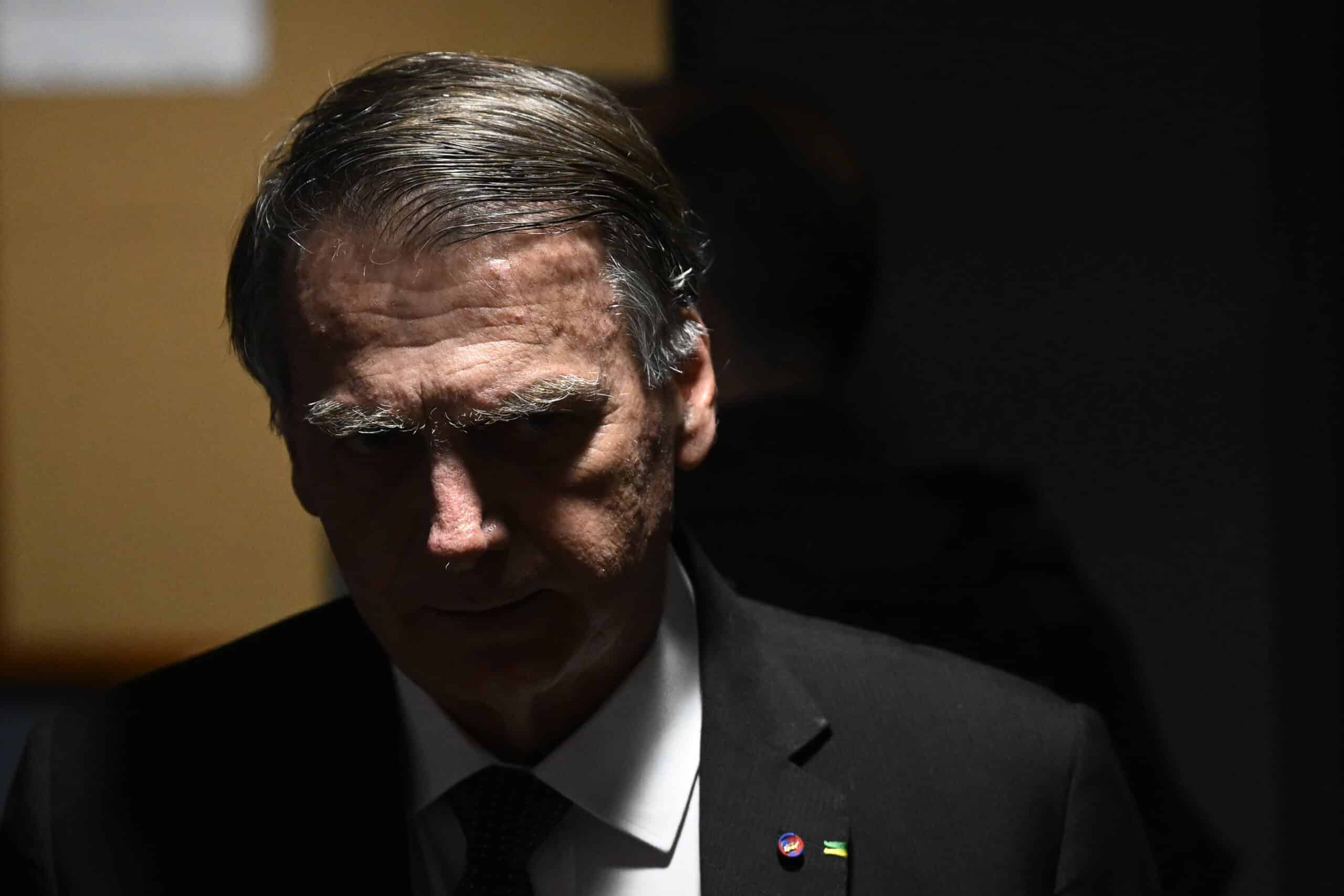 STF CENSURA: Vaias, Gritos e Cartazes Proibidos no Julgamento de Bolsonaro!