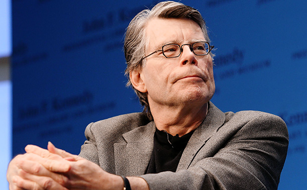 Stephen King Revela os 10 Filmes Imperdíveis de Todos os Tempos! Descubra onde Assistir AGORA!