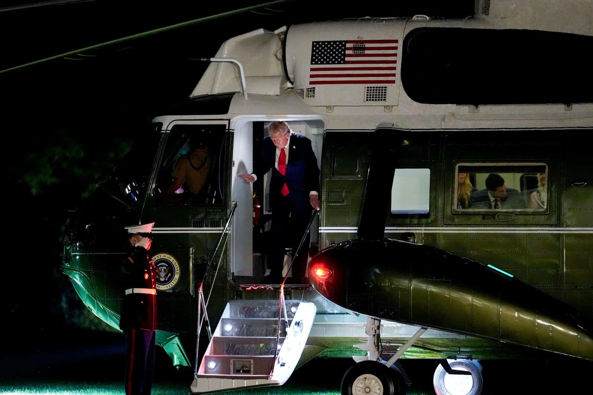 Trump Revela Conspiração: Emissoras dos EUA em Guerra Contra Ele!