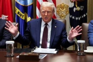 URGENTE: Vídeo FALSO Revela Trump nas Ruas dos Protestos Bolsonaristas!