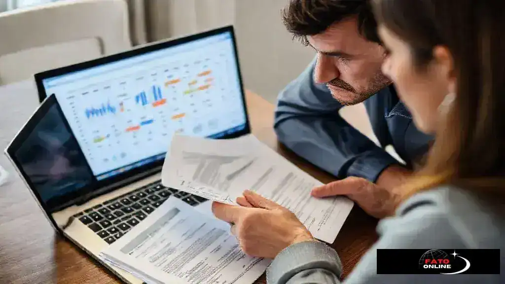 Quais são as causas dos reajustes e a base legal